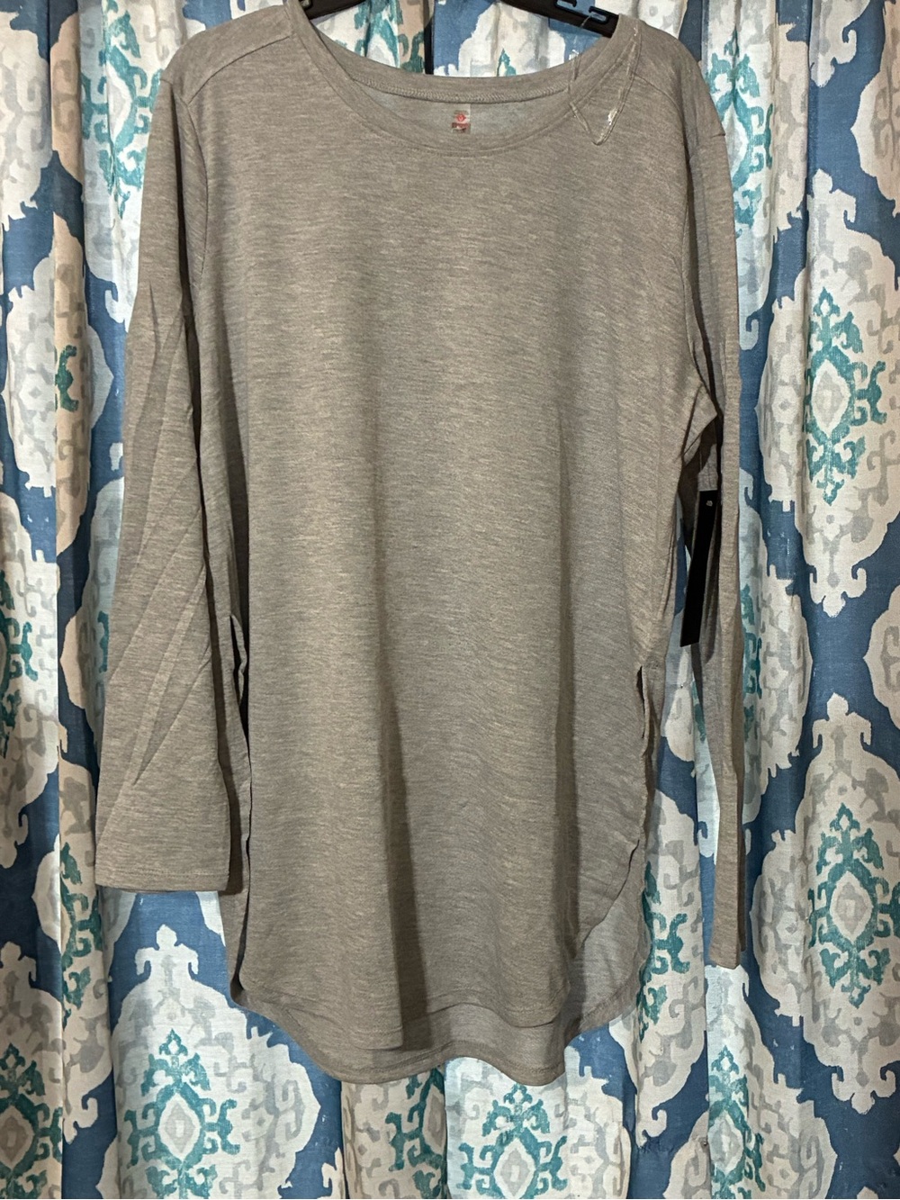 Mono B Lightweight Long Sleeve Tunic Top - Light Gray